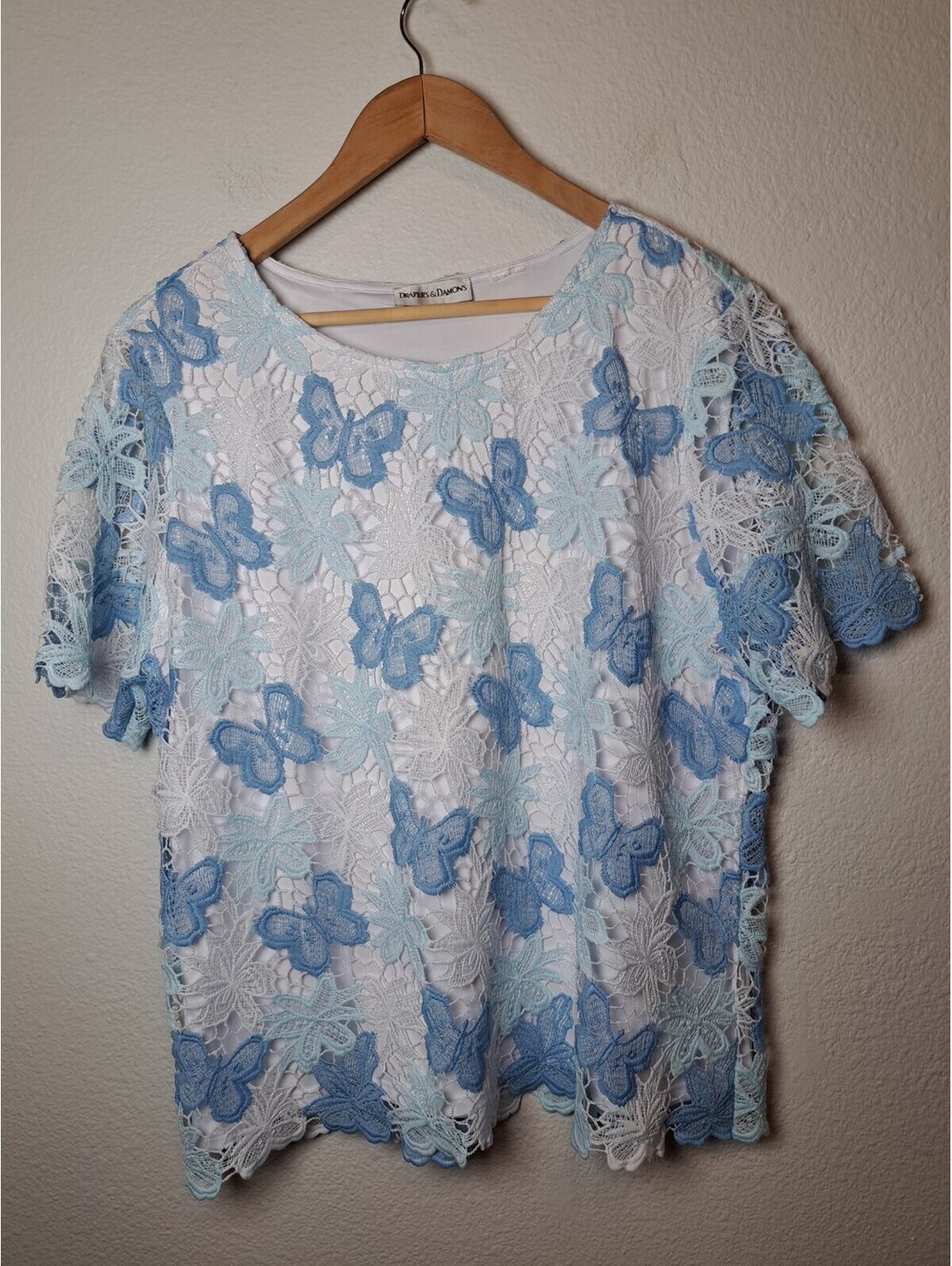 Draper's & Damon's Lined  Sheer  Lace  Top Blue  Gray  White Size  L double Laye